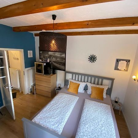 Kleines Doppelzimmer Mit Eigenem Bad Und Kuehlschrank, Frisch Saniert Friedrichskoog Exterior photo