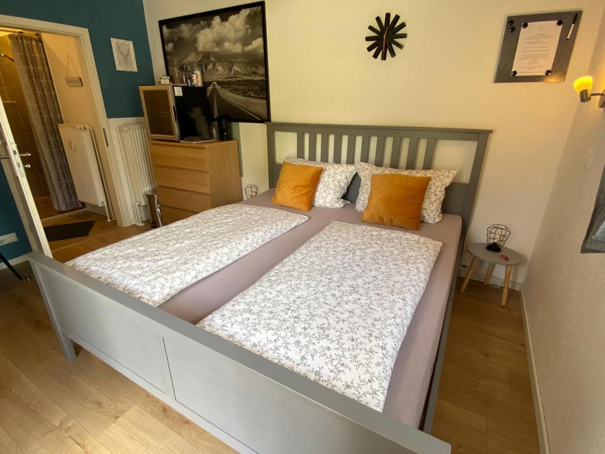 Kleines Doppelzimmer Mit Eigenem Bad Und Kuehlschrank, Frisch Saniert Friedrichskoog Exterior photo