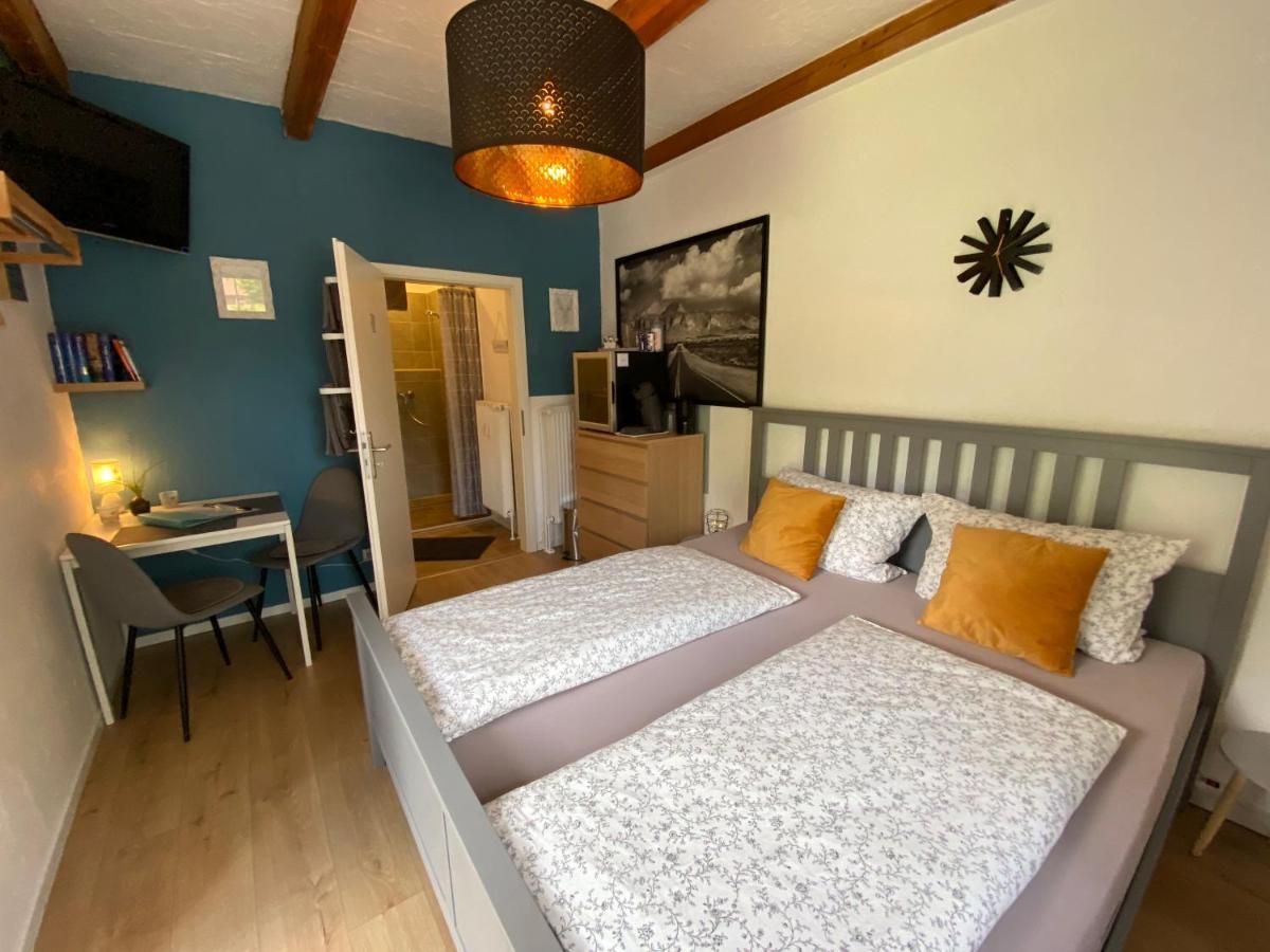 Kleines Doppelzimmer Mit Eigenem Bad Und Kuehlschrank, Frisch Saniert Friedrichskoog Exterior photo