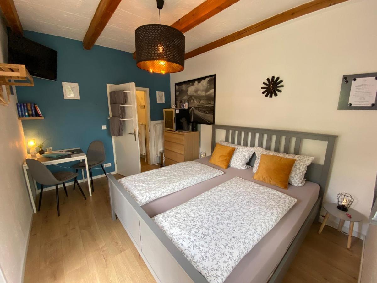 Kleines Doppelzimmer Mit Eigenem Bad Und Kuehlschrank, Frisch Saniert Friedrichskoog Exterior photo