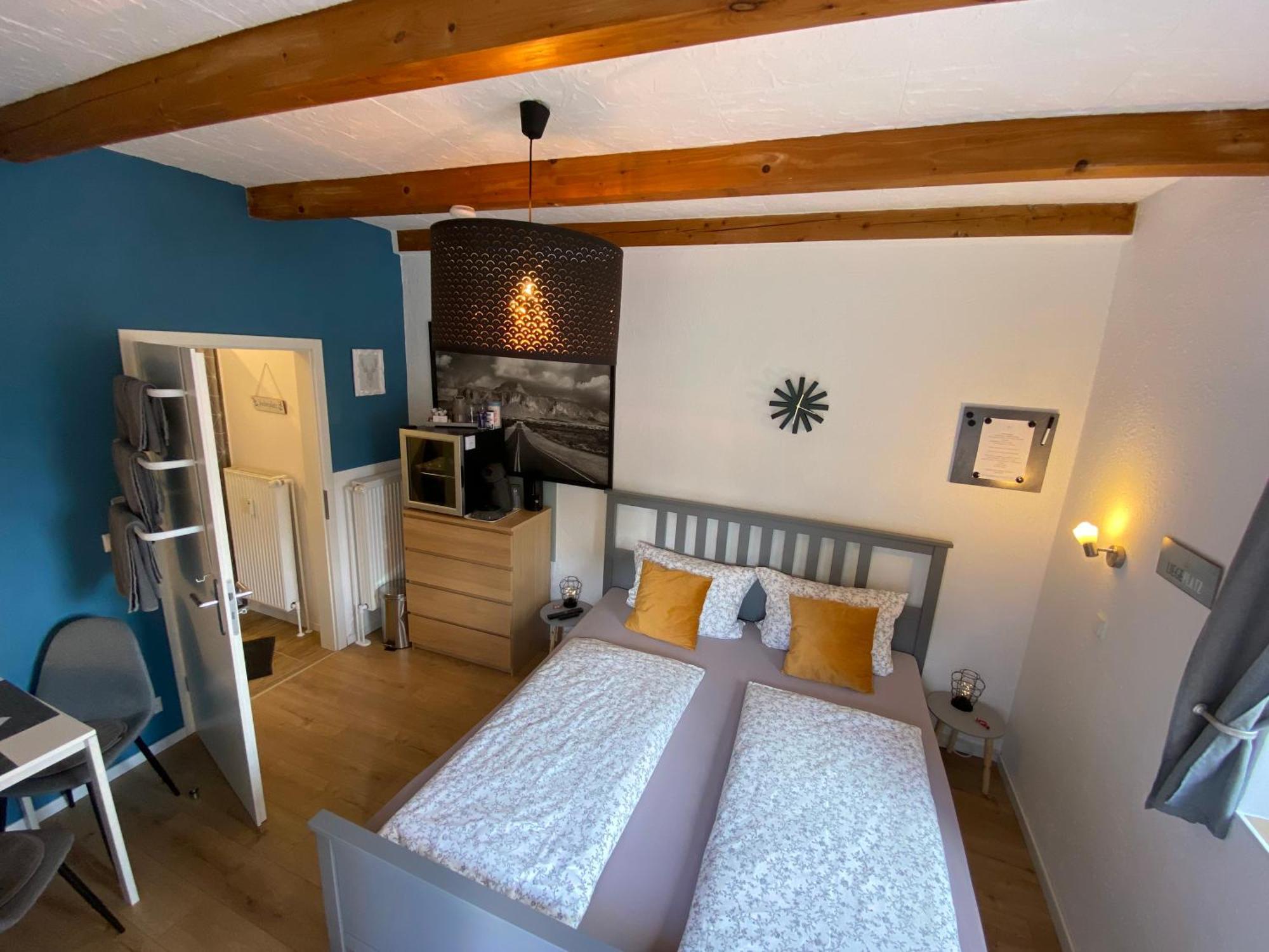 Kleines Doppelzimmer Mit Eigenem Bad Und Kuehlschrank, Frisch Saniert Friedrichskoog Exterior photo
